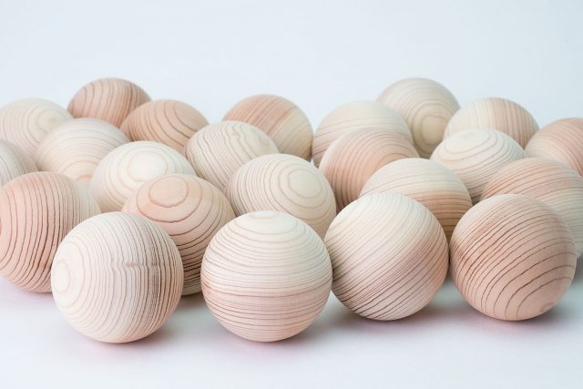 木の球500個プレゼント企画 応募締切りのお知らせ 隈本コマ 福岡の玩具こまを1年に渡り作り続ける木工所